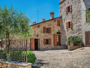 Отель Spacious Holiday Home in Ca De Grimaldi near Town Center  Кастелларано